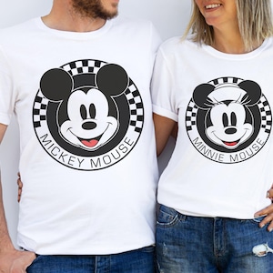Camisetas Disney Mickey y sus amigos Mickey Mouse Minnie Mouse con estampado de cuadros y círculos, camiseta de Mickey a cuadros, camiseta para vacaciones familiares de Disney imagen 1