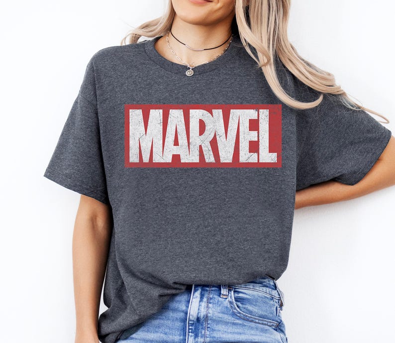 Marvel klassiek logo film grafisch T-shirt, bijpassende Disneyland-familieshirt, Magic Kingdom-T-shirt, WDW Epcot-themaparkshirt afbeelding 3