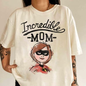 Disney Pixar Incredibles 2 Super Mom Sketch Graphic T-Shirt, Magic Kingdom Tee, Disneyland Shirt Unisex Adult T-shirt Kid Shirt Toddler