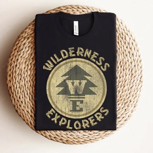 Disney Pixar Up Wilderness Explorer Badge Patch T-shirt, regalo per viaggio a Disneyland, magliette per la famiglia abbinate, Magic Kingdom