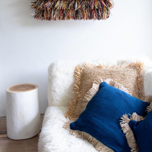 Blaue Raffia Kissen im maritimen Boho style