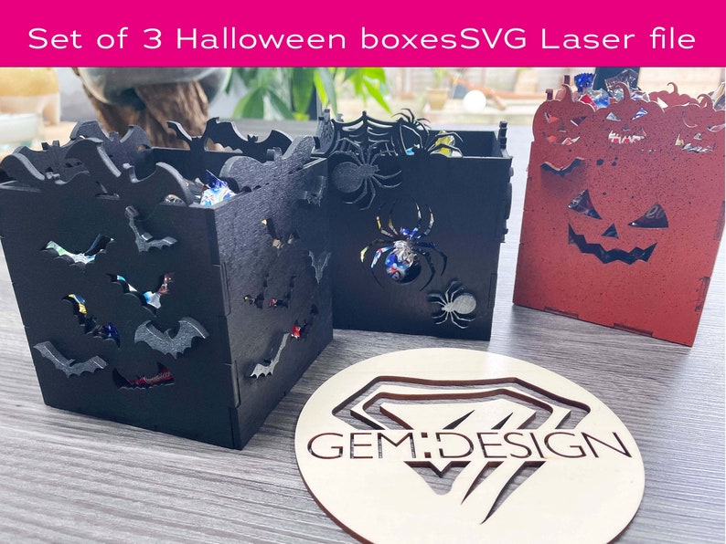 May include: Set of three Halloween treat boxes made of wood. The boxes are decorated with bats, spiders, and a jack-o'-lantern. The boxes are ready to be assembled and personalised.