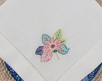 Diseño de bordado de hoja de tabaco, diseño de bordado de inspiración china (descarga digital)