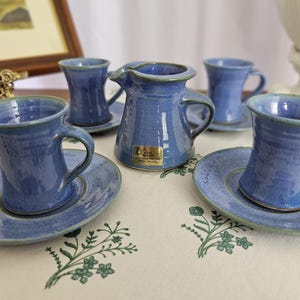 Juego de tazas, platillos y jarra de espresso irlandés vintage Studio Art Louis Mulcahy Pottery hecho a mano