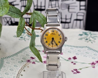 Reloj de pulsera mecánico de oficial militar Mido Multifort de fabricación suiza, de la década de 1940, de la época de la Segunda Guerra Mundial.