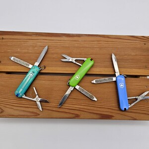 Victorinox Classic Sd 58mm Swiss Army Tool Trio bundle Keychain Tool