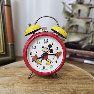 Vintage mickey mouse alarm clock - Etsy 日本