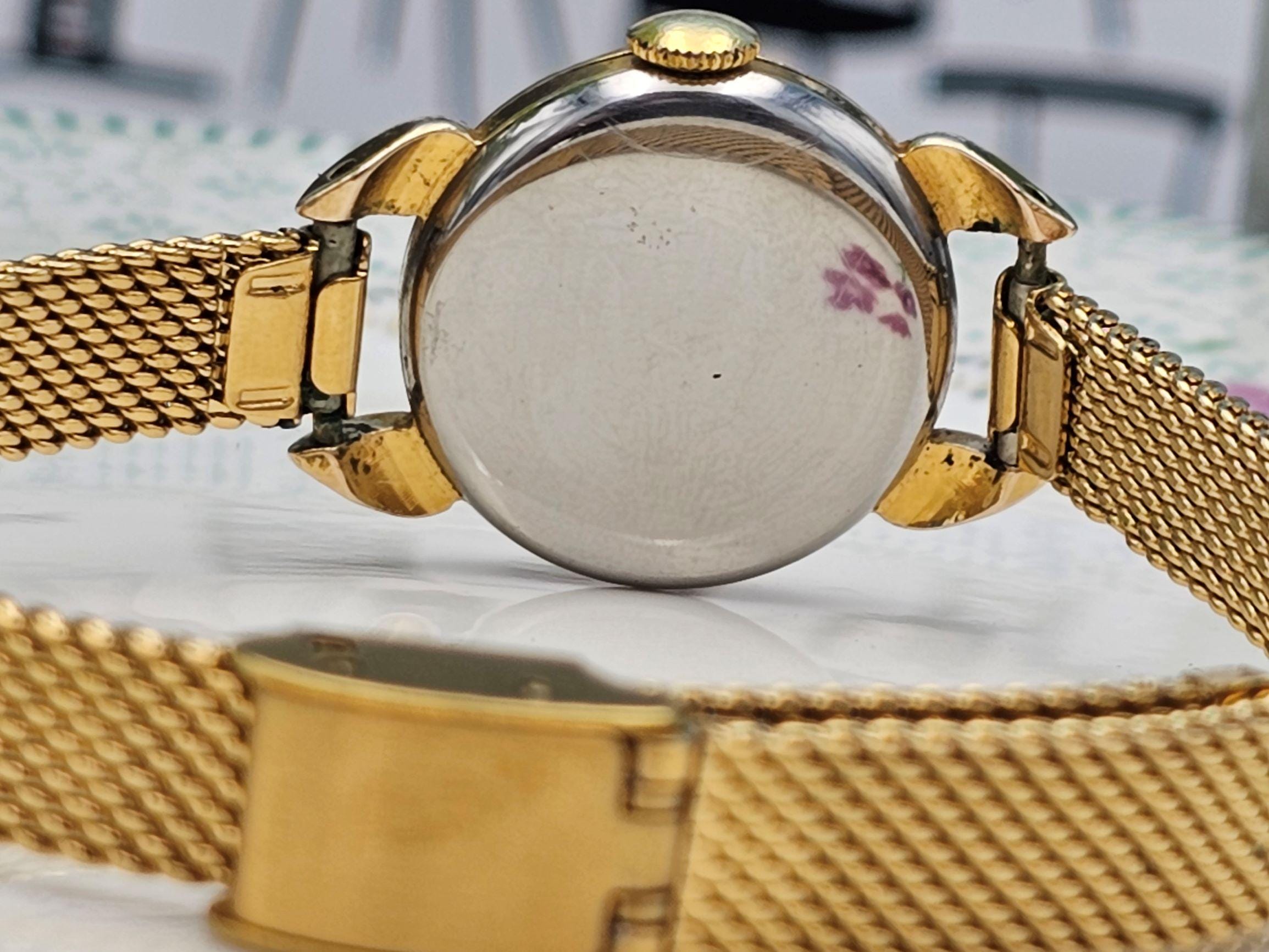 Vintage 1940s Wyler Incaflex Swiss Made Ladys Gold Plated Vintage 1940s Wyler Incaflex Swiss Made Ladys Gold Plated