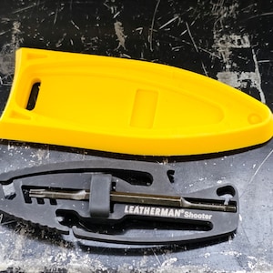 Leatherman Shooter Surfboard Wax Comb Multi Tool Board Maintenance Tool