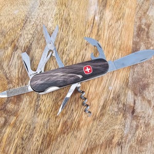 Wenger Savana Buffalo Horn  Savana Series Premium model 85 mm 1 92 82 S Rare Vintage Discontinued Swiss Army Tool