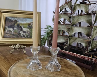 Candelabro de cristal vintage irlandés Tipperary, ideal como regalo para el hogar.