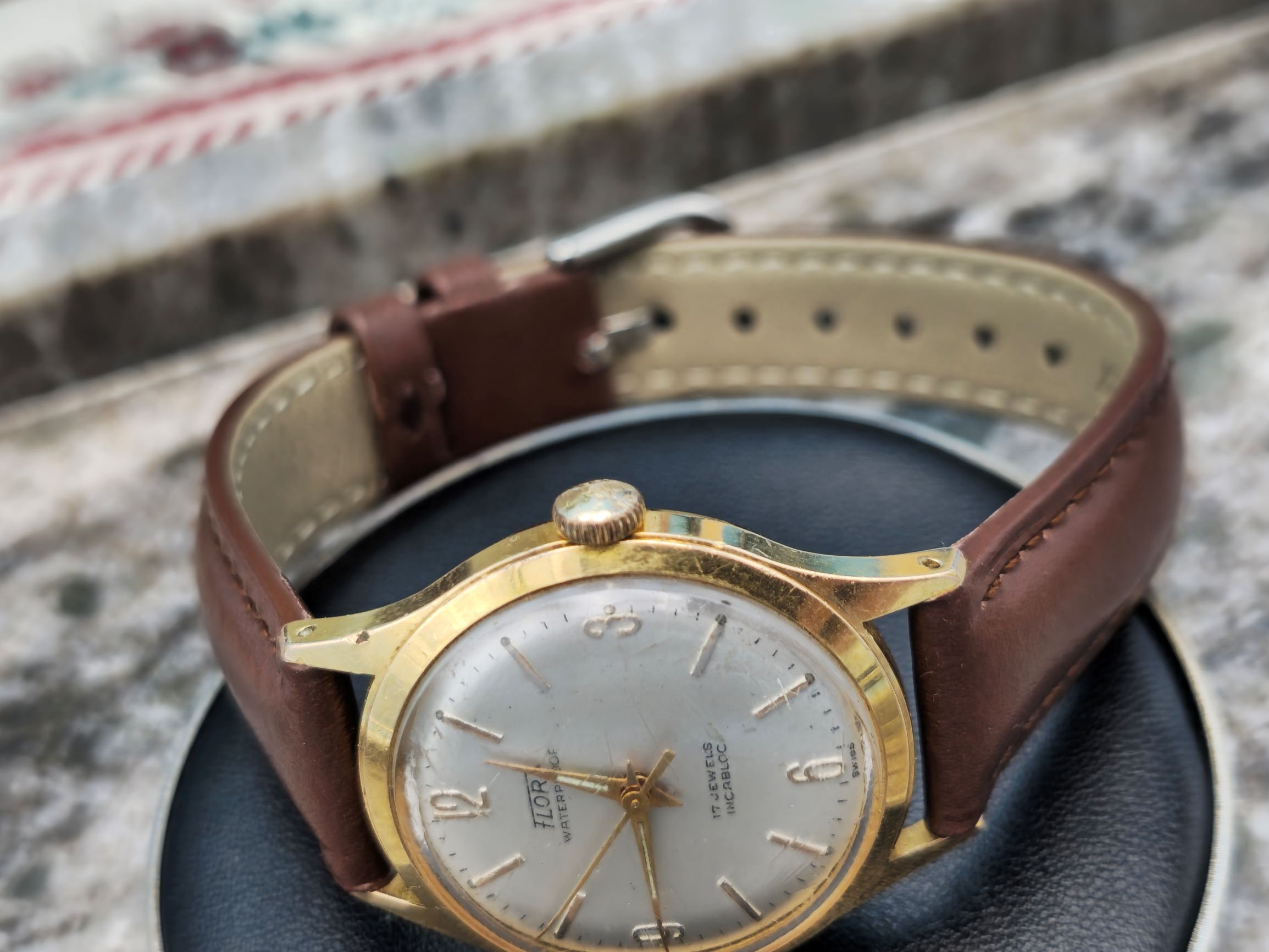 Vintage Flora Gold Plated Swiss Made Watch 1960s Mechanical Vintage Flora Gold Plated Swiss Made Watch 1960s Mechanical