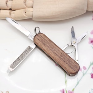 Victorinox Classic SD 58mm Swiss Army Tool