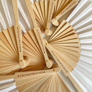 Lot De 20 éventails Pliants En Bois – Gravure Personnalisée – Mariage, Décoration, Cadeaux Invités