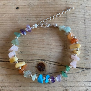 Crystal chipping bracelet