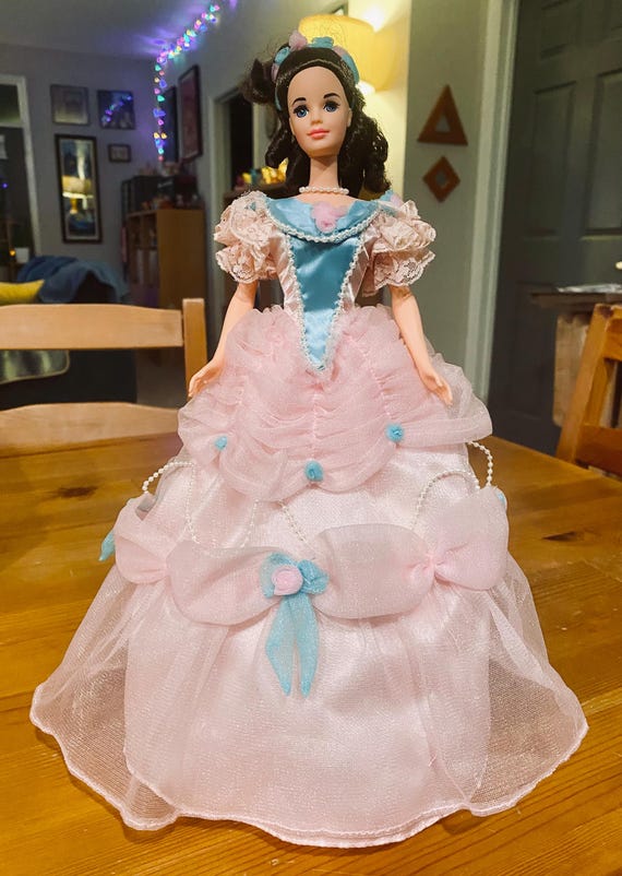Vintage 1994 Southern Belle Barbie Doll, the Great Eras Collection