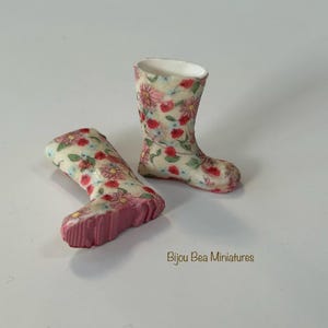 Miniatur-Puppenhaus-Gummistiefel (Erwachsenengröße)