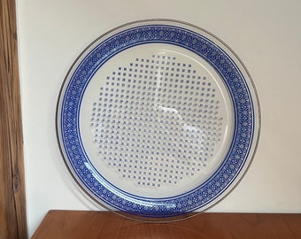 Assiette à gâteau d'Olbernhau : élégance et tradition - Art. 540