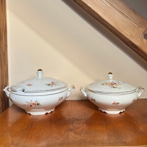 Art. 726 - Herbstliches Terrinen-Set von Triptis – Ahornblätter, Goldrand und Eleganz