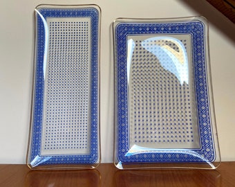 2 hermosos platos de pastel vintage de la RDA en azul - VEB Olbernhau Art. 112