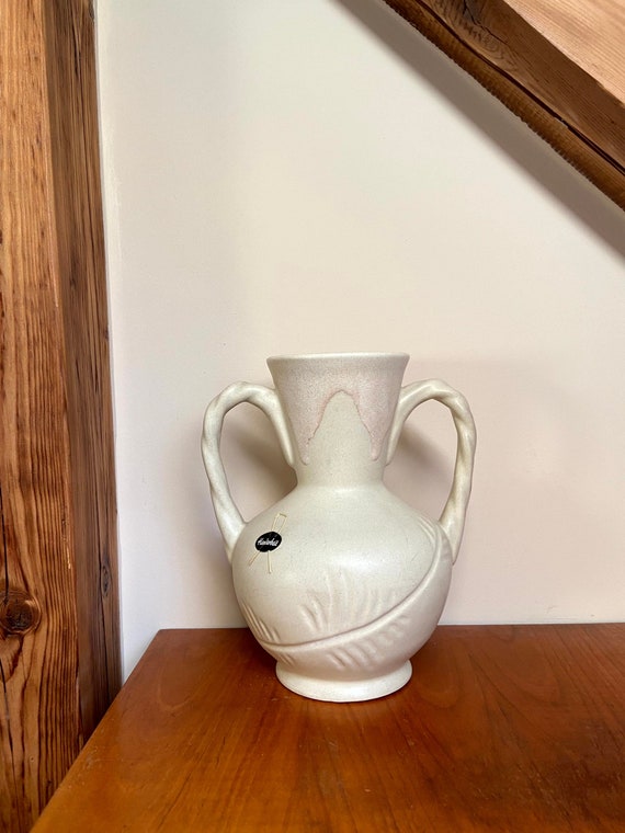 Art. 394 - Beautiful Vintage Handle Vase - Formano - Beige - Handmade