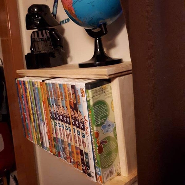 Dvd/book shelf