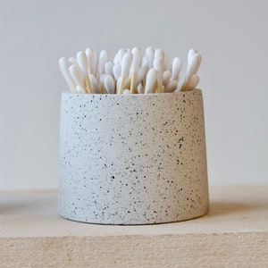 Concrete cotton bud holder | minimalistic