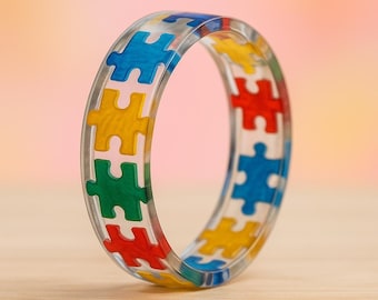 Anel de resina com peça de quebra-cabeça para conscientização do autismo | Anel colorido com peças de quebra-cabeça | Joia artesanal em apoio ao autismo | Tamanhos 4 a 15