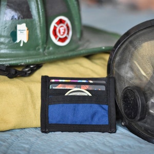 Cartera minimalista de manguera contra incendios