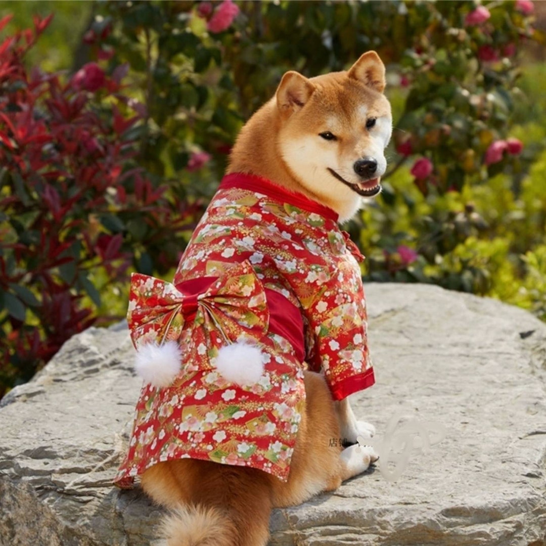豪奢な Dog Japanese Kimono With Pompom - Etsy 犬服・アクセサリー