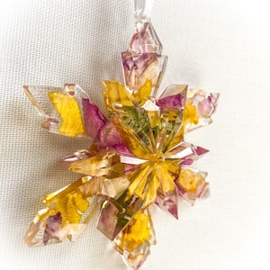Funeral Flower Petal Snowflake Ornament: Epoxy Resin Memorial Keepsake