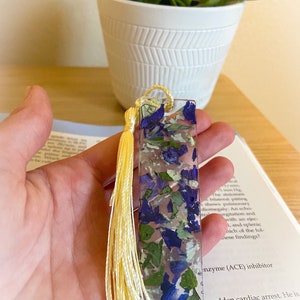 Funeral Flower Keepsake Bookmark Memorial Service Keepsake, Memorial Flower Petal Resin Bookmark