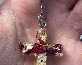 Flower Petal Memorial Cross Keychain: Epoxy Resin Keepsake