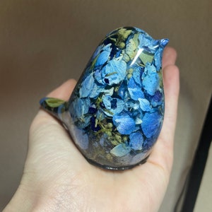 Funeral Flower Keepsake Large Bird, Memorial Service Keepsake Songbird, Memorial Flower Petal Resin Cardinal or Robin Bird, Paperweight bird