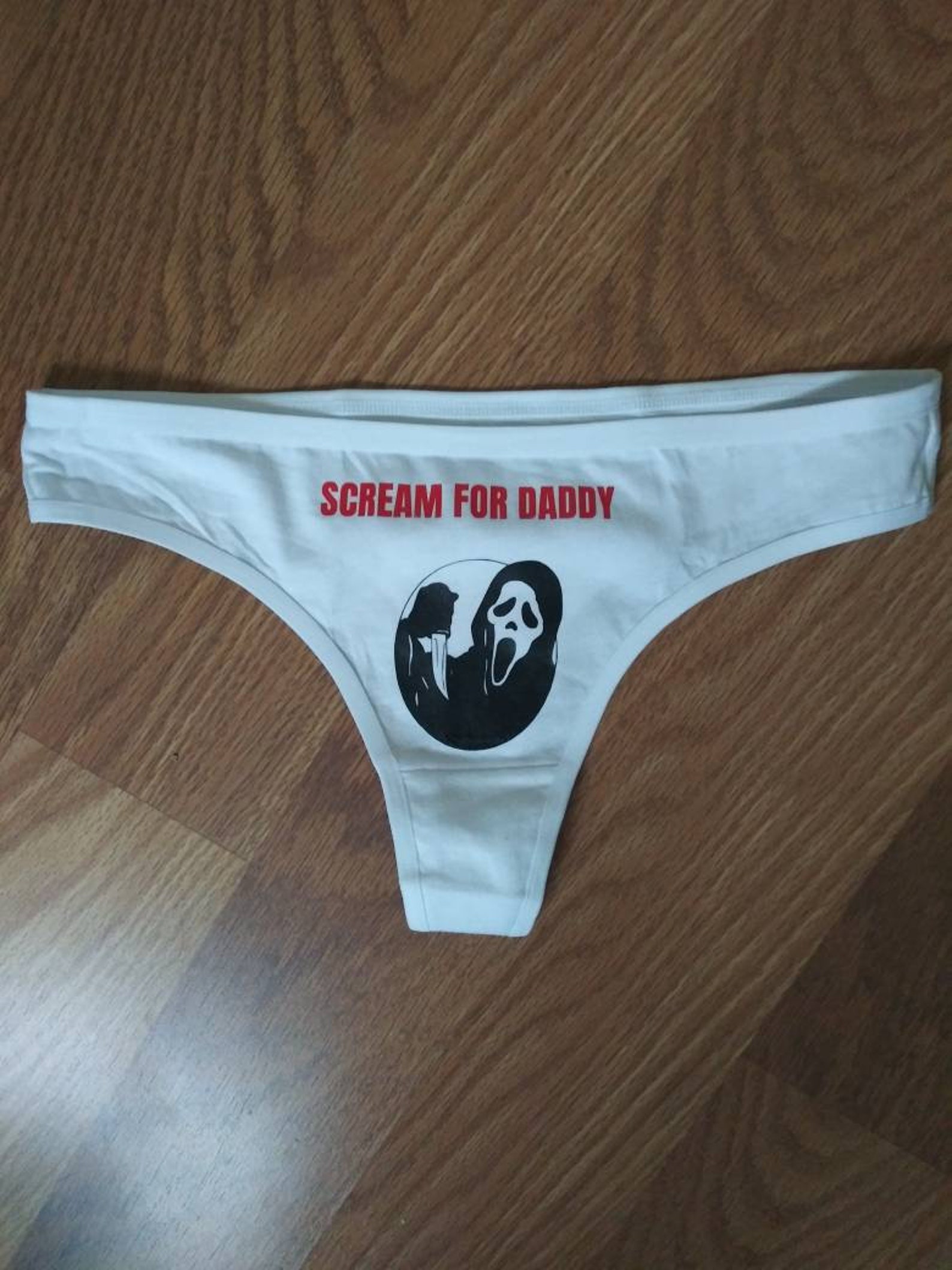 Thong Slip Horror Stories: Prepare To Be Amazed (And Mortified) - 3lw5s47