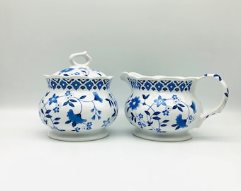 Vintage SADLER Bristol Blue Sugar Bowl and Creamer set, Made in England, White and blue pattern