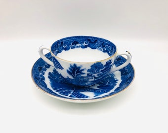 Ensemble tasses à thé bleu et blanc Adderley England vintage, ensemble tasse à thé et soucoupe dépareillés