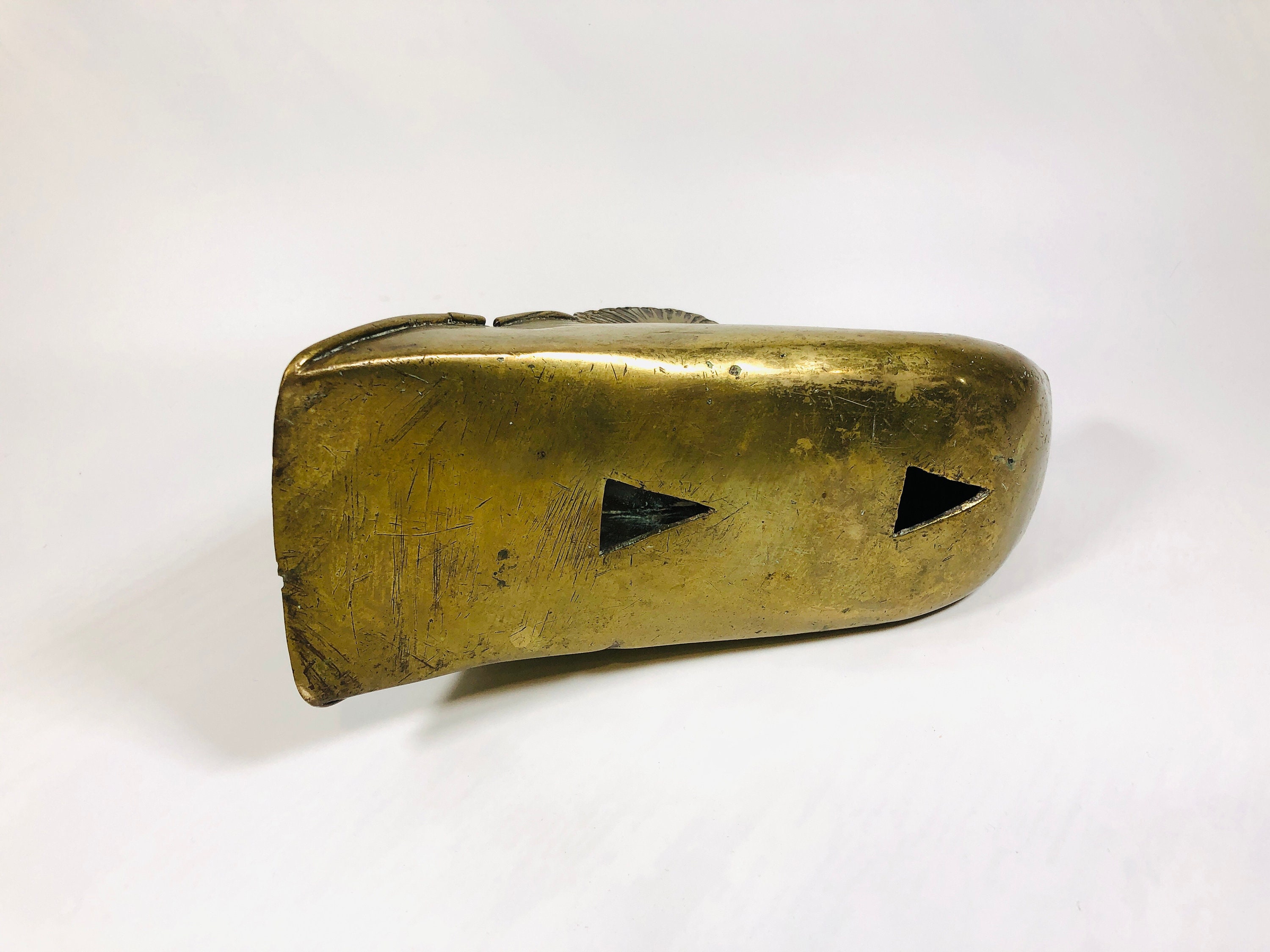 Lot de Paire d'étriers XIXème en bronze, laiton et bois naturel, à