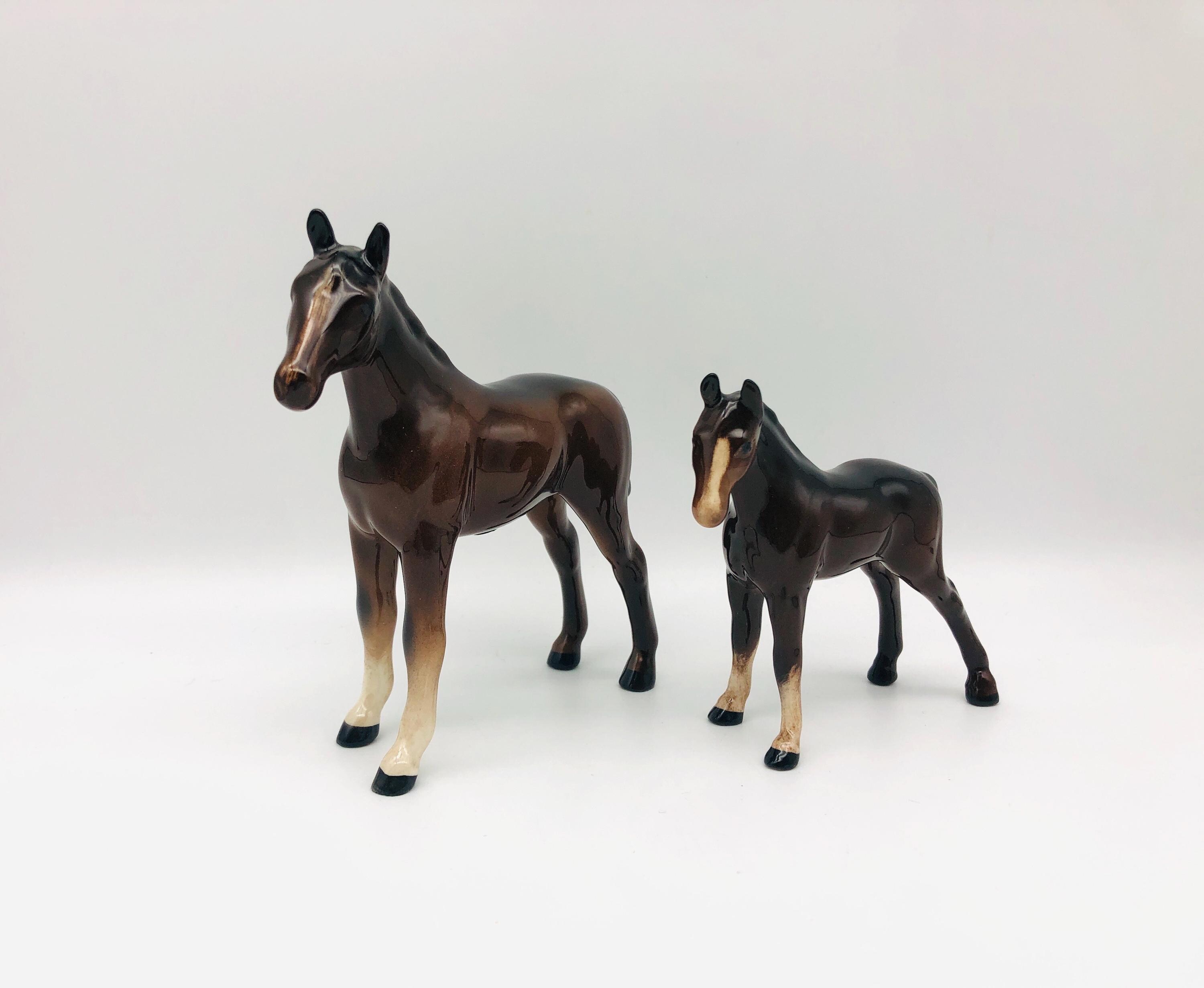 ロイヤルドルトン馬置物 Black Beauty ＆ Foal
