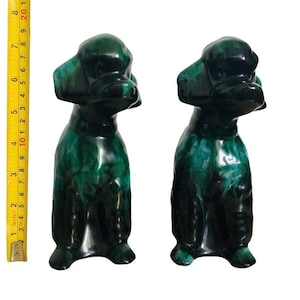Pareja vintage de perros grandes de cerámica Blue Mountain, caniches, BMP, pareja de perros, perros grandes de cerámica BMP vintage, década de 1970