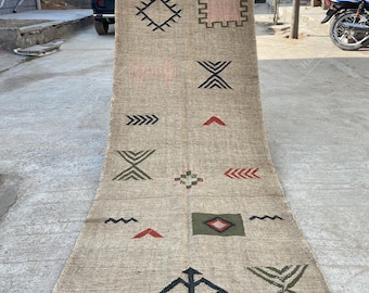 Handwoven Wool Jute Runner Rug: Geometric Kilim Design