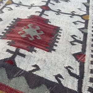 Handwoven Wool Jute Kilim Rug: Indian Dhurrie, Hallway/Living Room