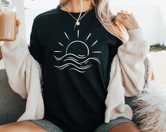 Sun T-shirt, Summer T-shirt, Beach T-shirt, Sunshine T-shirt,Aesthetic Summer T-shirt,Retro Sun T-shirt, Summer Vibes,Beach Vibes,Beach Life