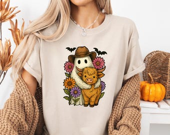 Cute Ghost And Highland Cow T-shirt, Spooky Cowboy Ghost T-shirt, Floral Autumn Western Cow T-shirt, Country Halloween T-shirt,Cow Ghost Tee