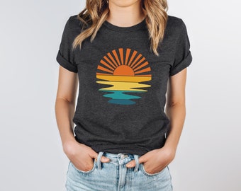 Retro Sunset T-shirt, Retro Sunset Rays Wavy T-shirt,Retro Sunshine T-shirt, Sunset Shirt,Retro Summer Time,Sunset Lovers Shirt,Gift For Her