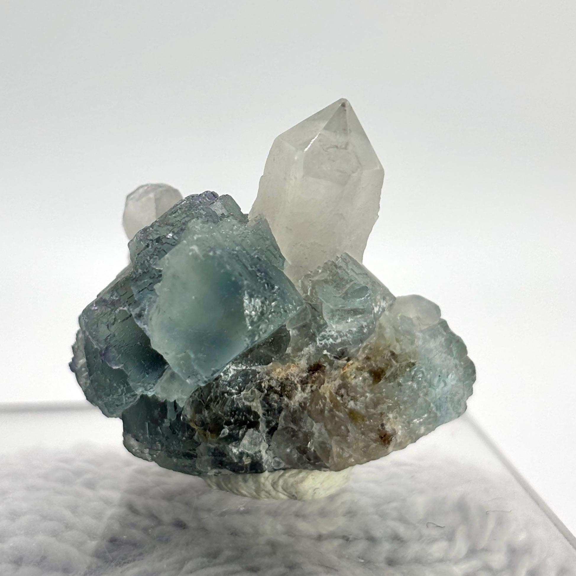 【希少】フローライト【FLUORITE/蛍石】ナミビア エロンゴ山脈 14g エロンゴ山脈産ブルーフローライト（クォーツクリスタル入り