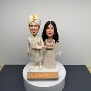 Custom Indian Couple Bobbleheads, Personalized Indian Wedding Bobblehead, Custom Indian Wedding Cake Topper, Custom Couple Statue- A0116