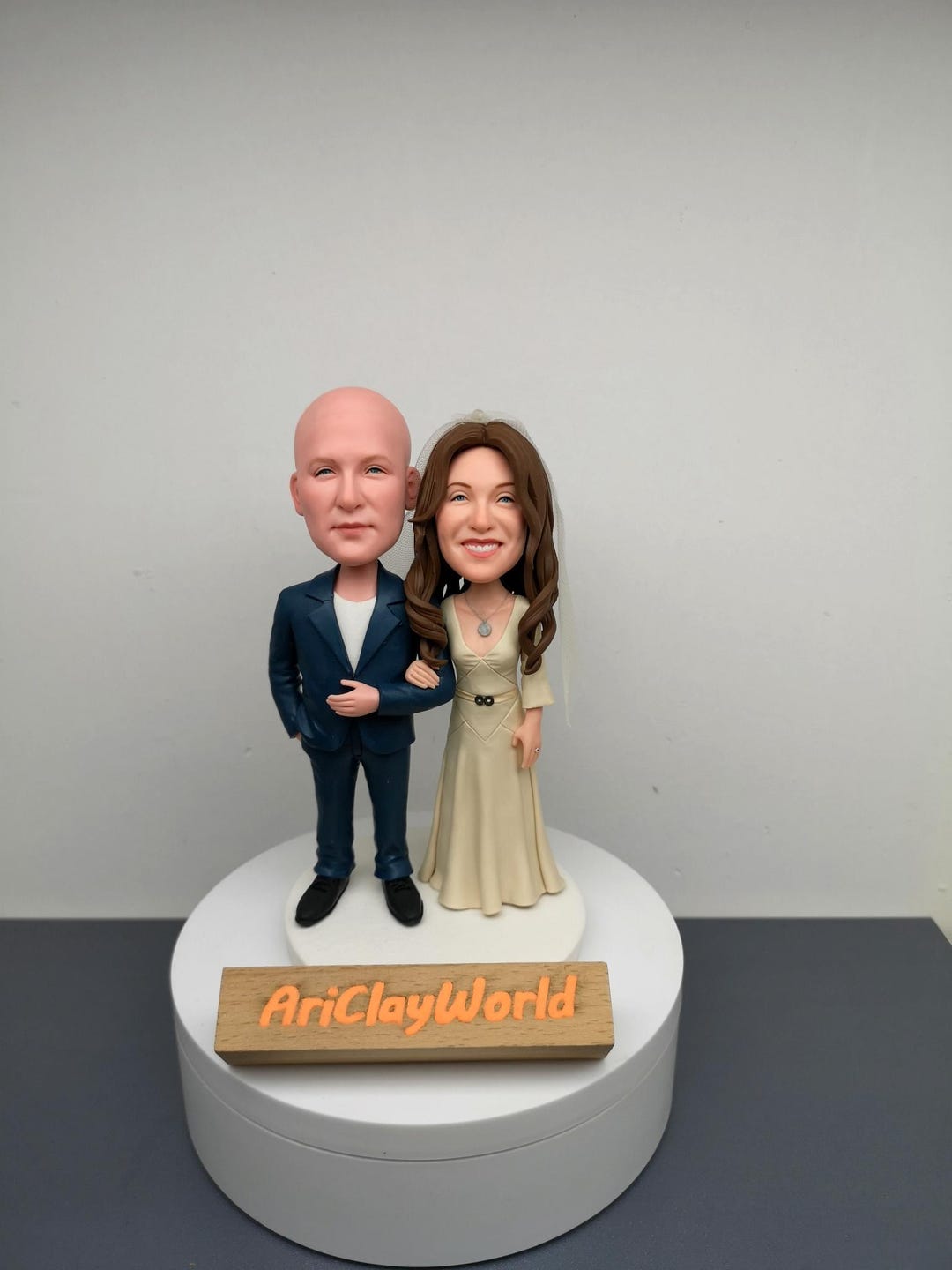 Custom Wedding Cake Topper Bobbleheads: Personalized Bride & Groom ...