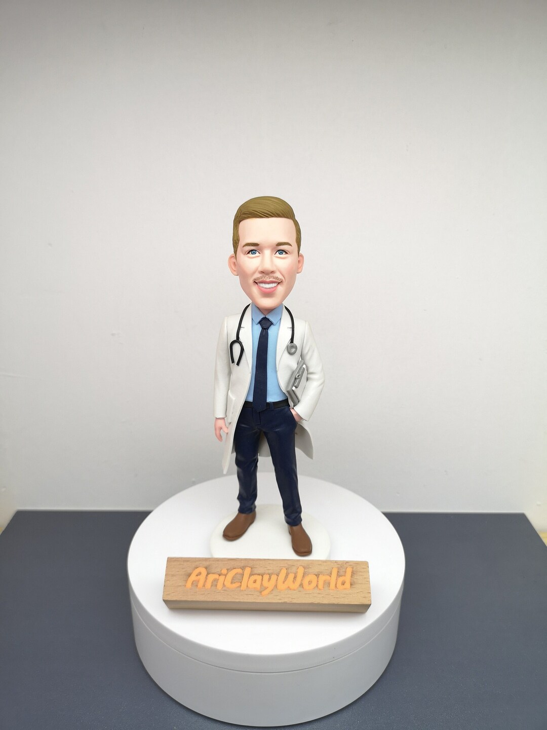 Dad Doctor Gift Bobblehead - Personalized Idea main image 0