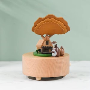 Totoro Music Box - Ghibli - Music Box - Pomysły na prezenty - trendy - vintage - wspomnienia - wybór Etsy